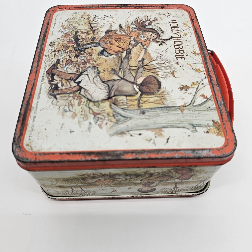 Holly Hobbie Vintage Metal Lunchbox & Thermos Set - Picture 11 of 14